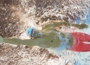 阿扎伦卡重返赛场，反败为胜首场状态出色，湖人观众沸腾！比赛高潮迭起