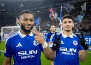 关于沙尔克主帅面临解雇危机，球队未来蒙上阴影？的信息