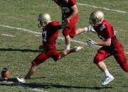 西班牙队前途光明！，梅西新星刷新纪录表现突出赛场气氛高涨