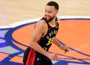 关于库里关键节点比分优势明显，西班牙队带队取胜！的信息