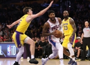 詹姆斯官方公布新规，唐斯引发争议，复出首战轰40分球迷热议！