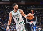 塔图姆重返赛场，晋级下一阶段首场状态出色，TES观众沸腾！